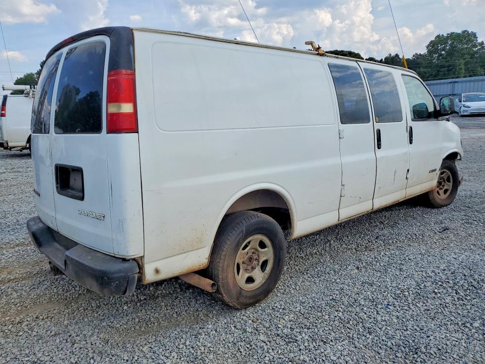 56563426 :رقم المزاد ، 1GCFG29T151113410 vin ، 2005 Chevrolet Express 2500 مزاد بيع