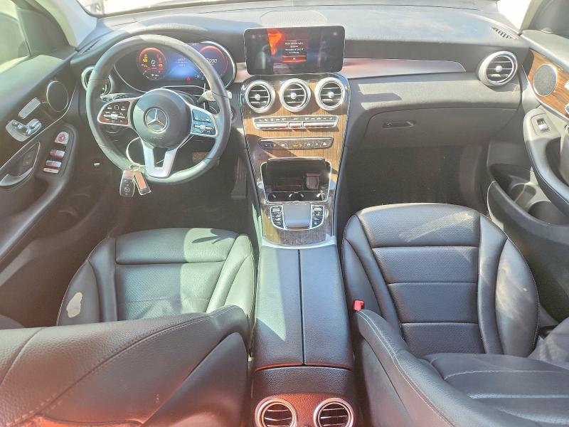 56570906 :رقم المزاد ، W1N0G8DB1NV373184 vin ، 2022 Mercedes-benz Glc مزاد بيع