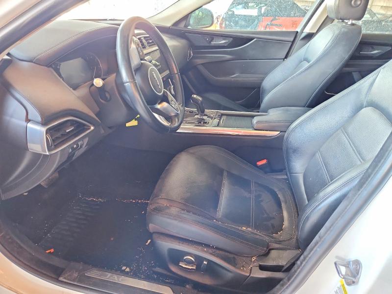 57546506 :رقم المزاد ، SAJAE4FX1LCP62937 vin ، 2020 Jaguar Xe مزاد بيع
