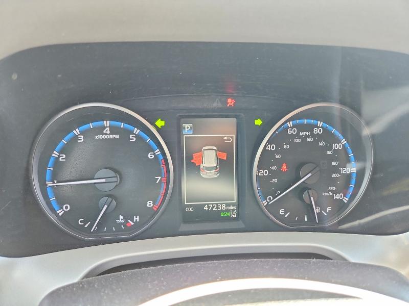 57317626 :رقم المزاد ، 2T3RFREV1HW672798 vin ، 2017 Toyota Rav4 مزاد بيع