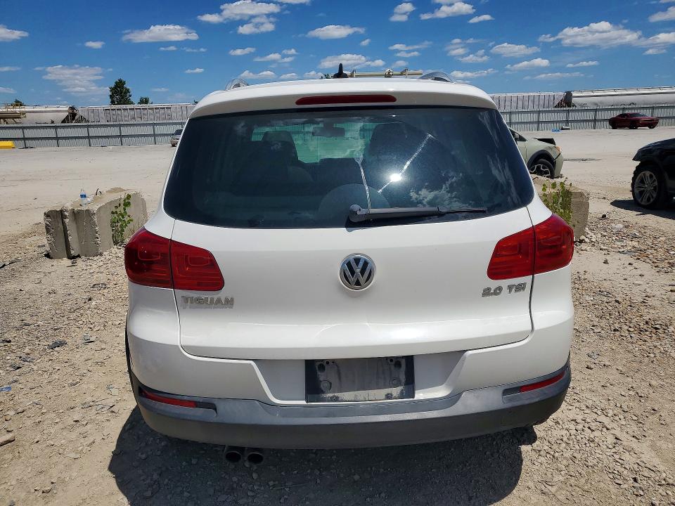 57558426 :رقم المزاد ، WVGAV7AX8CW546486 vin ، 2012 Volkswagen Tiguan مزاد بيع