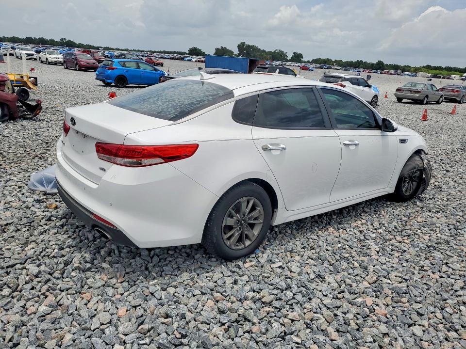 55697726 :رقم المزاد ، 5XXGT4L18GG010088 vin ، 2016 Kia Optima مزاد بيع