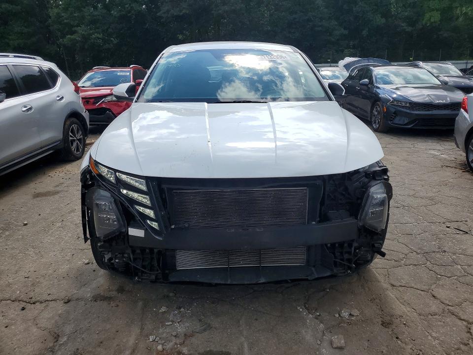 57132936 :رقم المزاد ، 5NMJA3AEXNH003590 vin ، 2022 Hyundai Tucson مزاد بيع