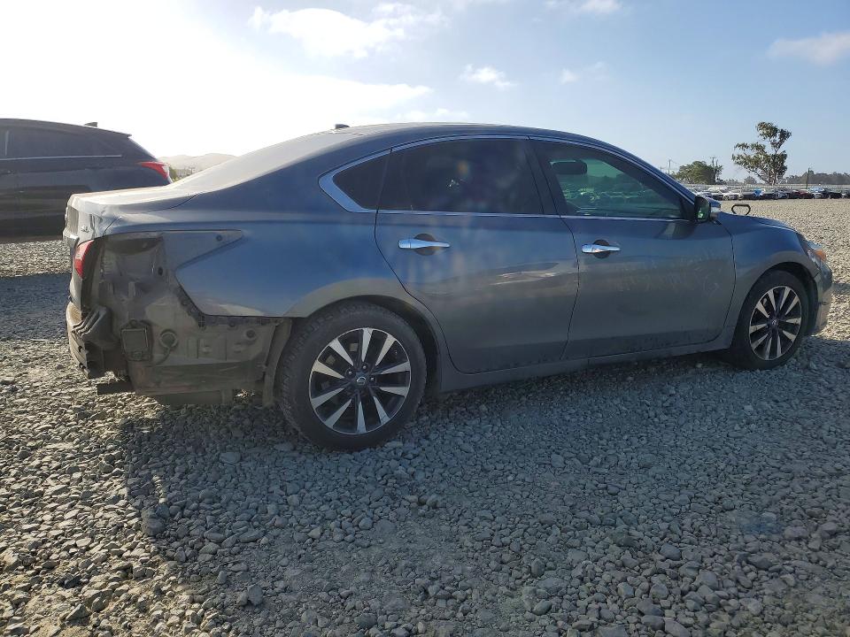 59193376 :رقم المزاد ، 1N4AL3AP8HC188016 vin ، 2017 Nissan Altima مزاد بيع