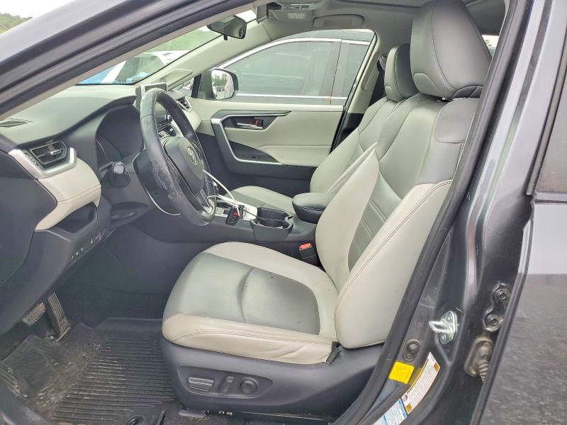 55521616 :رقم المزاد ، JTMA1RFV2KD017130 vin ، 2019 Toyota Rav4 مزاد بيع