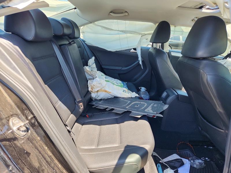 58747796 :رقم المزاد ، 3VWDB7AJ7HM341042 vin ، 2017 Volkswagen Jetta مزاد بيع