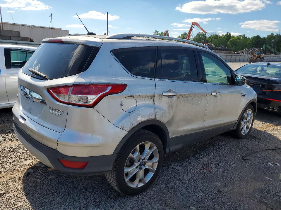 2014 Ford Escape მანქანა იყიდება აუქციონზე, vin: 1FMCU0J99EUD67182, აუქციონის ნომერი: 58107946