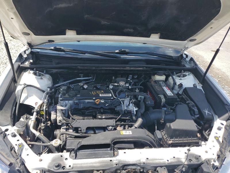 59110996 :رقم المزاد ، 4T1B11HK4JU036992 vin ، 2018 Toyota Camry مزاد بيع