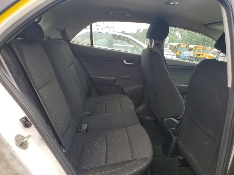 56873486 :رقم المزاد ، 3KPA25AB0JE091663 vin ، 2018 Kia Rio 5-door مزاد بيع