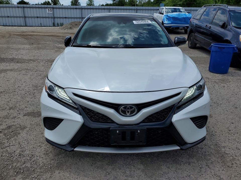 Aukcja sprzedaży 2018 Toyota Camry, vin: 4T1B61HK4JU041501, numer aukcji: 52245956
