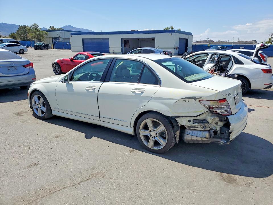 56053386 :رقم المزاد ، WDDGF5EB7BA526617 vin ، 2011 Mercedes-benz C مزاد بيع