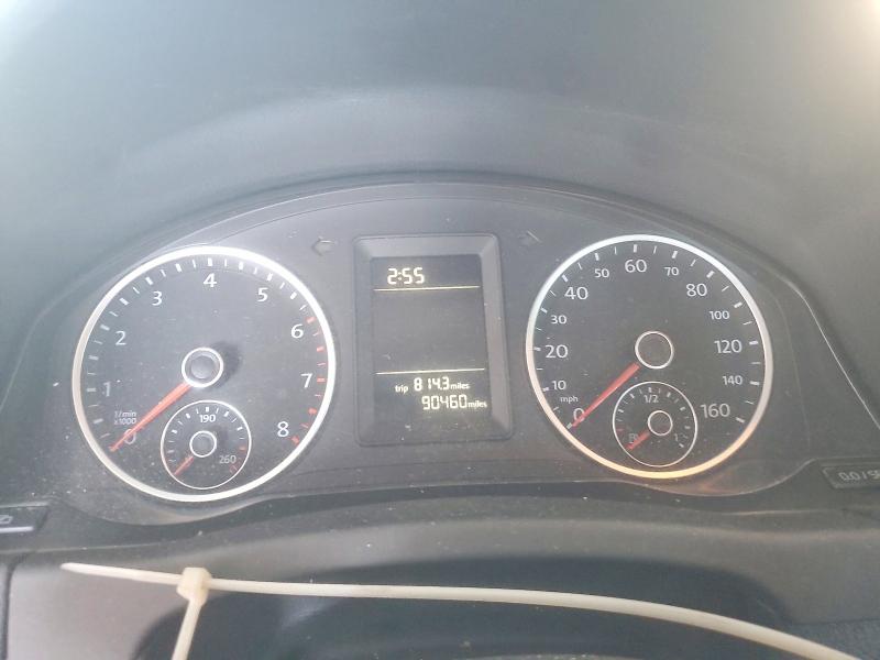 57956486 :رقم المزاد ، WVGAV7AX9AW001295 vin ، 2010 Volkswagen Tiguan مزاد بيع