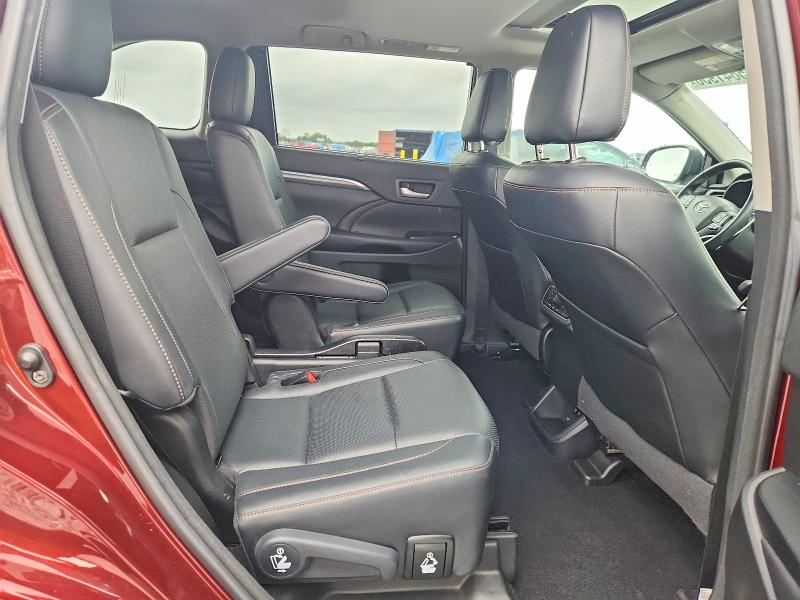 Продажа на аукционе авто 2017 Toyota Highlander, vin: 5TDDZRFH5HS473894, номер лота: 55641936
