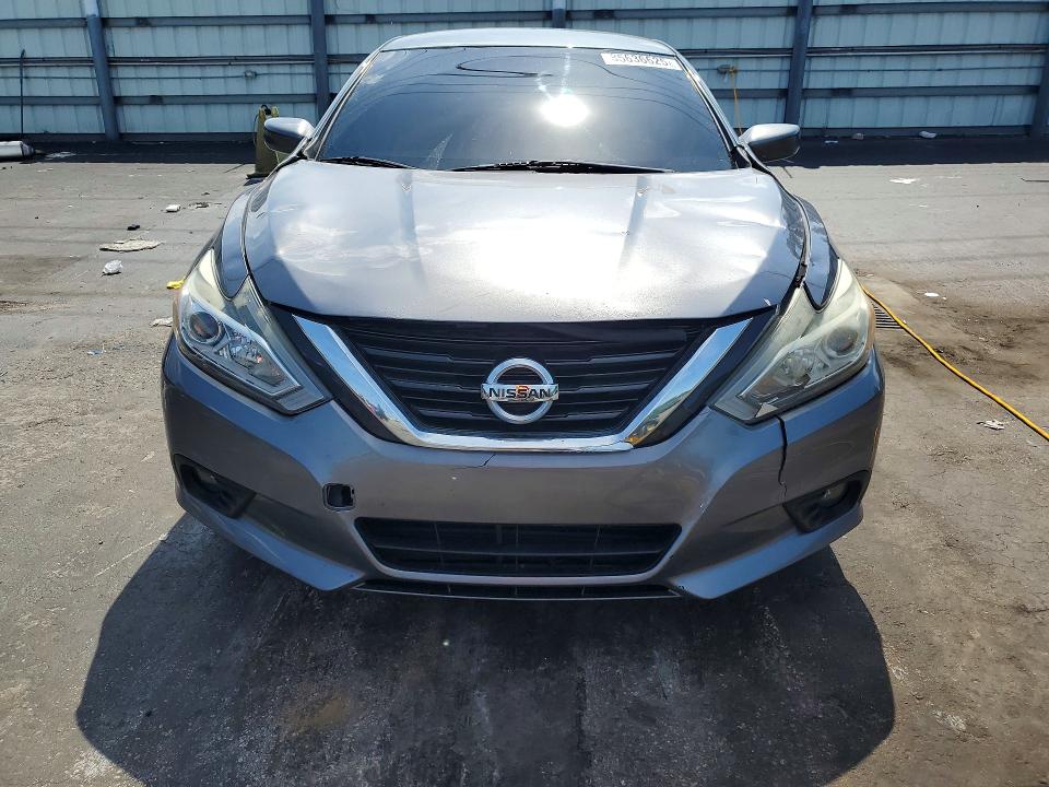 2018 Nissan Altima მანქანა იყიდება აუქციონზე, vin: 1N4AL3AP4JC116185, აუქციონის ნომერი: 85636625