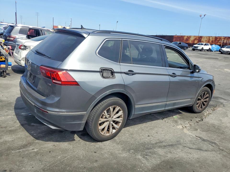 Продаж на аукціоні авто 2018 Volkswagen Tiguan, vin: 3VV3B7AX8JM087934, номер лоту: 54286286