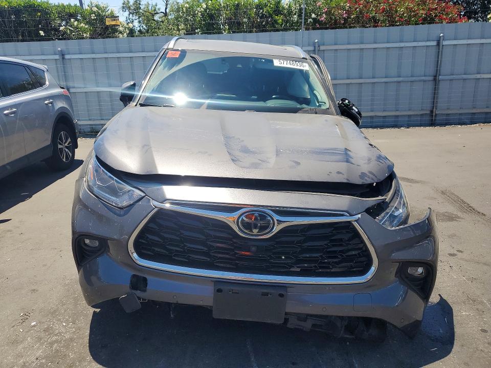 Продаж на аукціоні авто 2022 Toyota Highlander, vin: 5TDFZRBH1NS230514, номер лоту: 57748936