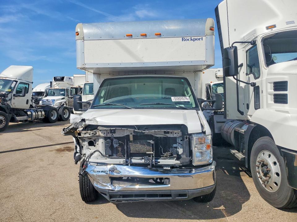 55909576 :رقم المزاد ، 1FDWE3FL5EDA60625 vin ، 2014 Ford Ecoline مزاد بيع