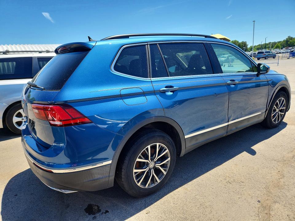 Продажа на аукционе авто 2020 Volkswagen Tiguan, vin: 3VV3B7AX8LM061806, номер лота: 56664166