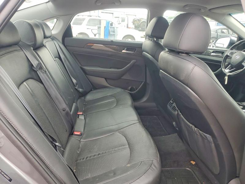 56317716 :رقم المزاد ، 5NPE34AF9JH640557 vin ، 2018 Hyundai Sonata مزاد بيع