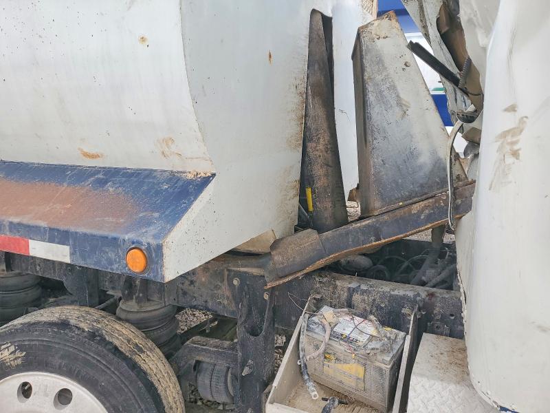 Продажа на аукционе авто 1995 Freightliner Conventional, vin: 1FUYDZYB9SH597888, номер лота: 57129786