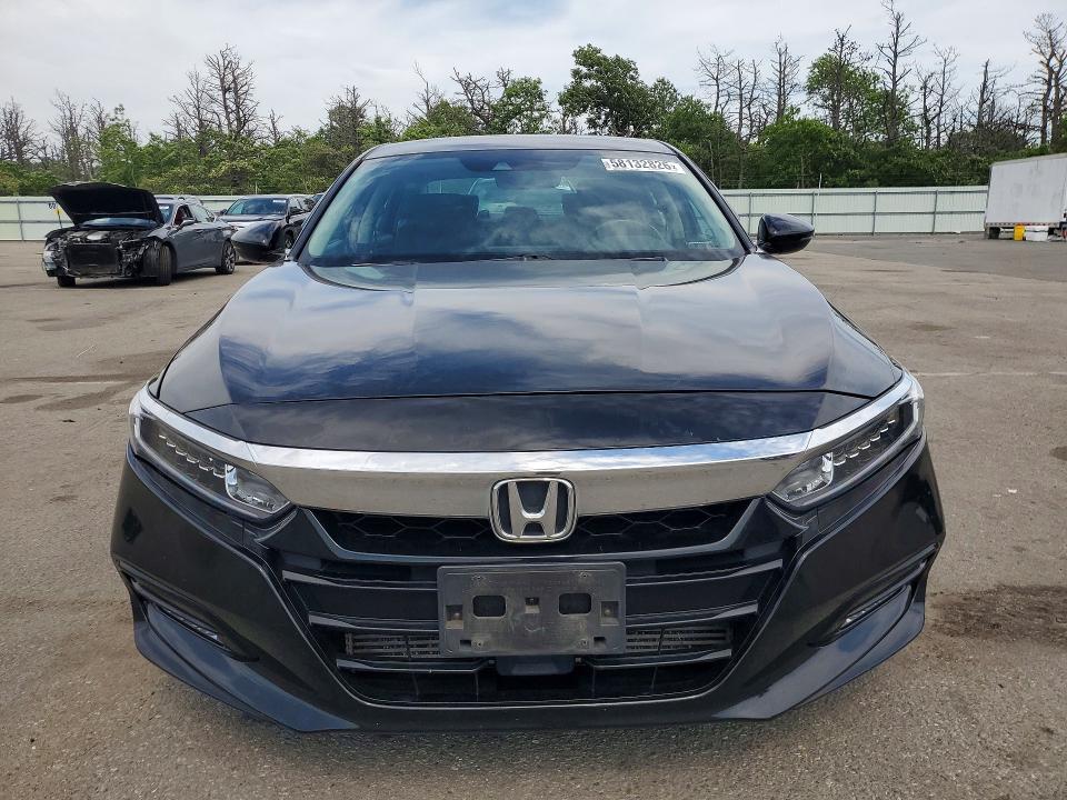 Продаж на аукціоні авто 2018 Honda Accord, vin: 1HGCV1F57JA254339, номер лоту: 58132826