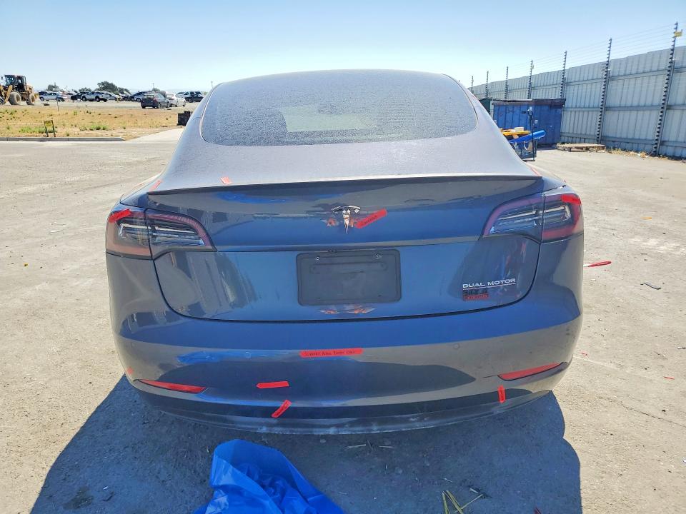 58066116 :رقم المزاد ، 5YJ3E1EC6NF242033 vin ، 2022 Tesla Model 3 مزاد بيع