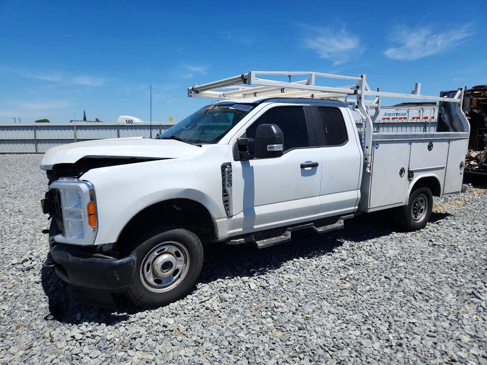 56141666 :رقم المزاد ، 1FT7X2BA0PED01814 vin ، 2023 Ford F250 مزاد بيع