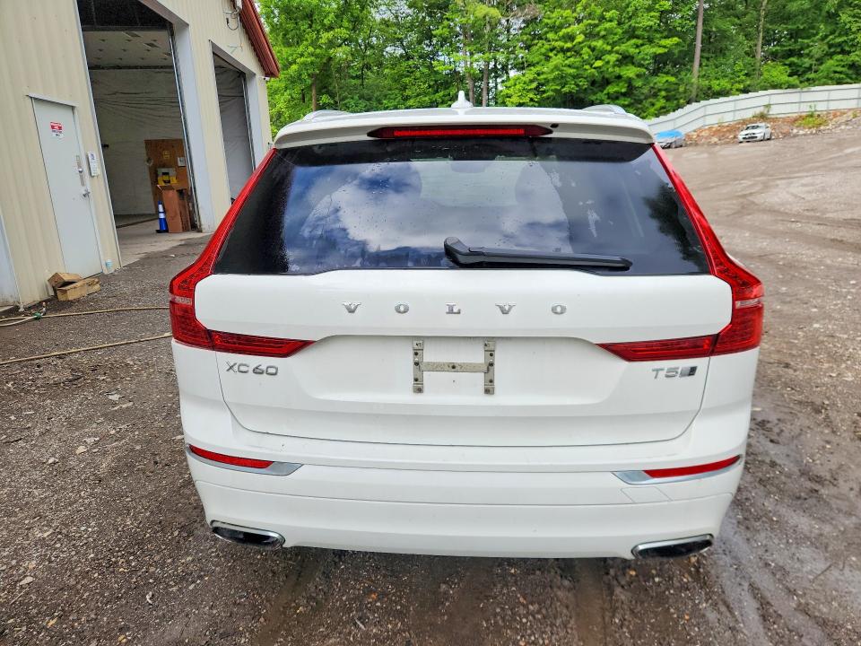 Продажа на аукционе авто 2018 Volvo Xc60, vin: YV4102RL7J1091936, номер лота: 58181336