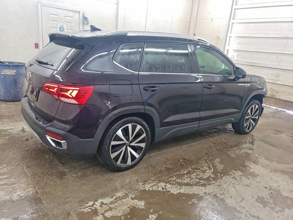 56424006 :رقم المزاد ، 3VVSX7B26PM350947 vin ، 2023 Volkswagen Taos مزاد بيع