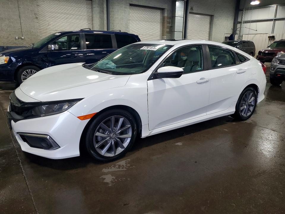 Auction sale of the 2019 Honda Civic, vin: 19XFC1F30KE001555, lot number: 57901876