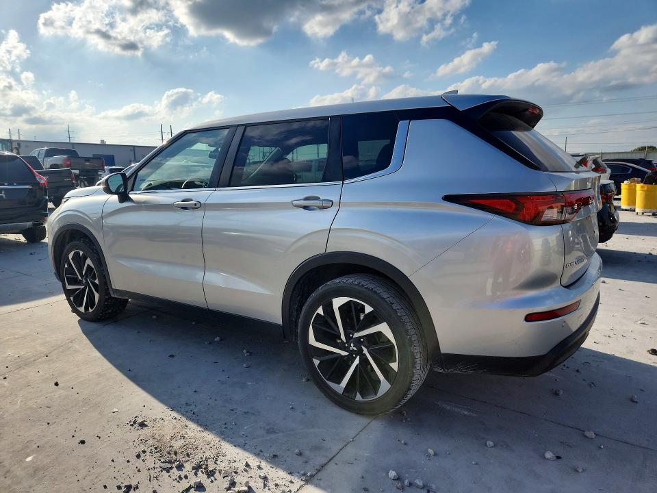 2022 Mitsubishi Outlander მანქანა იყიდება აუქციონზე, vin: JA4J3TA87NZ015366, აუქციონის ნომერი: 57700566