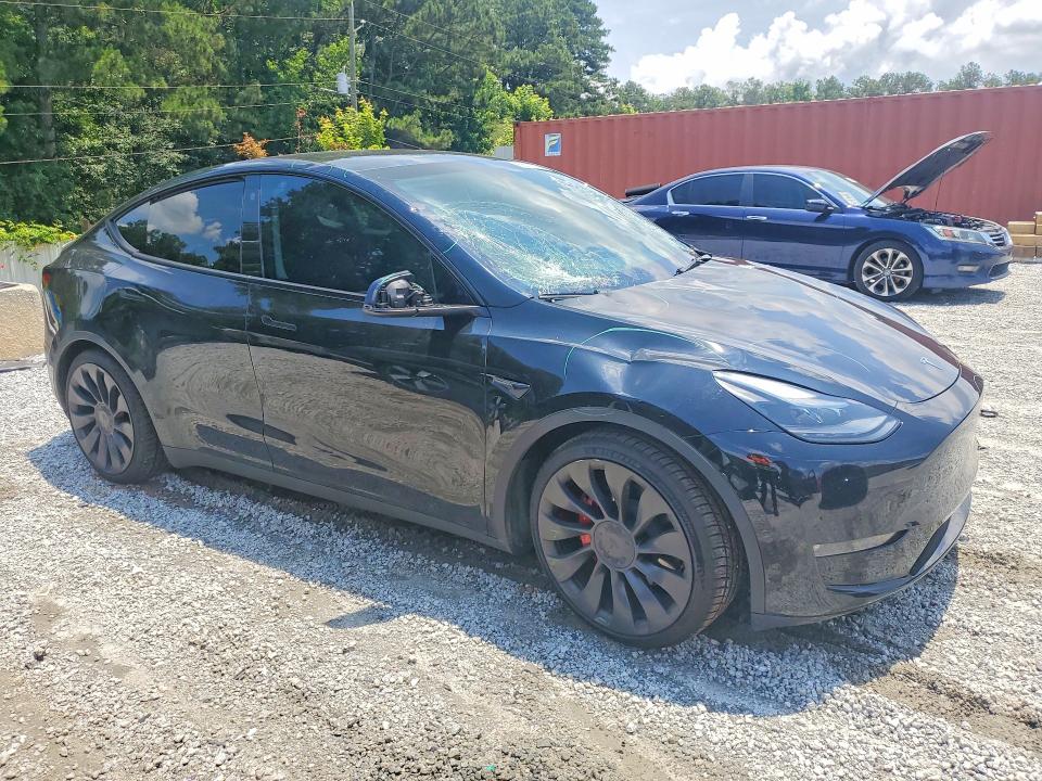56511026 :رقم المزاد ، 7SAYGDEF2PF764305 vin ، 2023 Tesla Model Y مزاد بيع