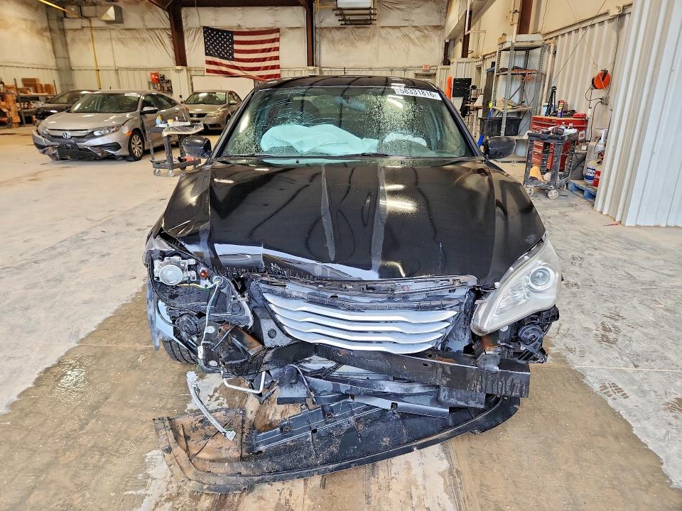 Продажа на аукционе авто 2014 Chrysler 200, vin: 1C3CCBAB9EN231140, номер лота: 58331816