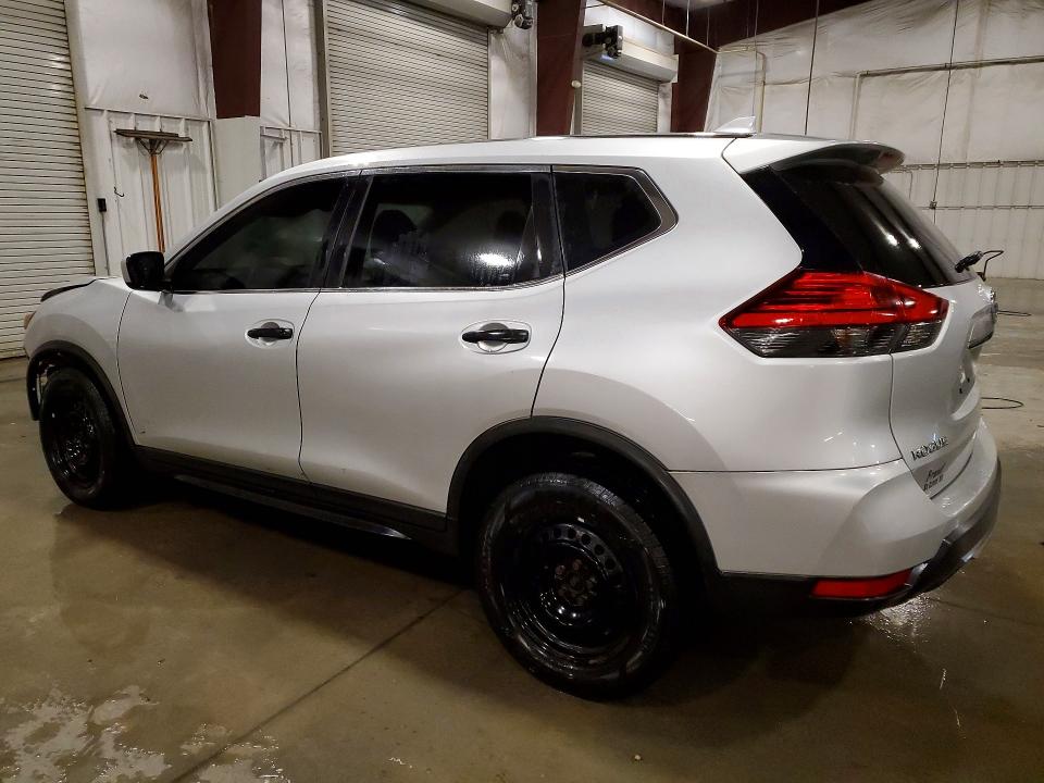 56611086 :رقم المزاد ، KNMAT2MV4HP582491 vin ، 2017 Nissan Rogue مزاد بيع