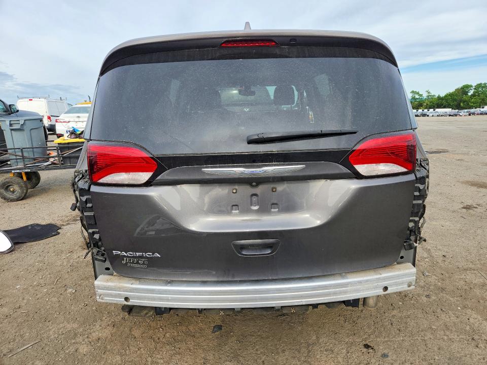 Продажа на аукционе авто 2018 Chrysler Pacifica, vin: 2C4RC1FG6JR123642, номер лота: 57991936
