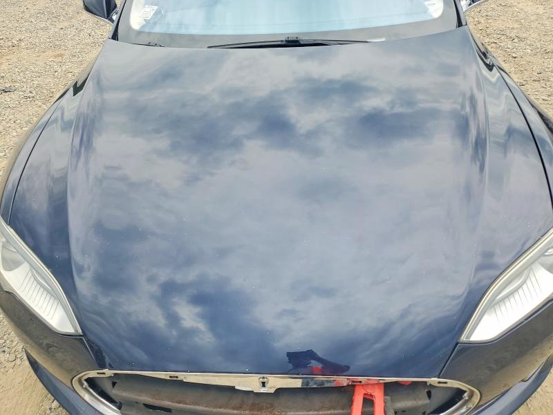 2013 Tesla Model S მანქანა იყიდება აუქციონზე, vin: 5YJSA1CG8DFP04863, აუქციონის ნომერი: 58301586