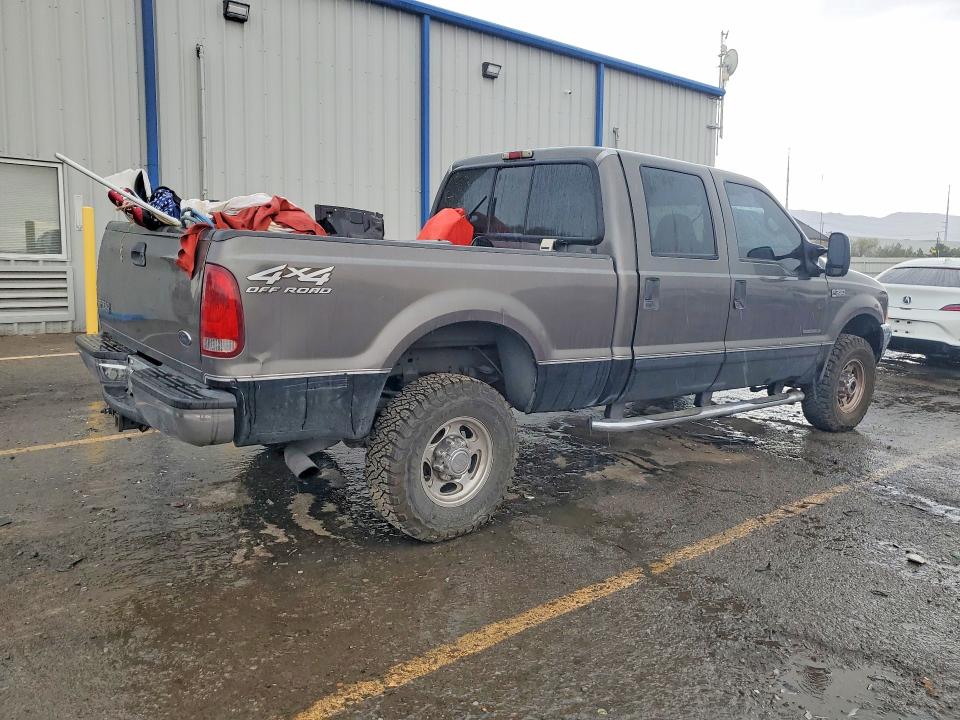 58470326 :رقم المزاد ، 1FTSW31F02EB32600 vin ، 2002 Ford F350 مزاد بيع