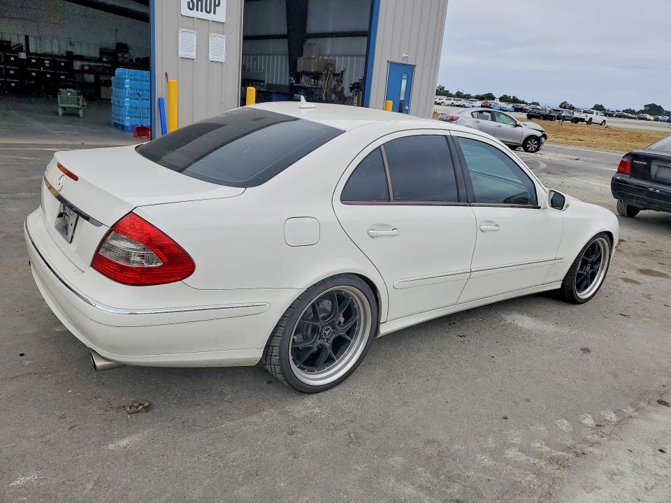 Продаж на аукціоні авто 2007 Mercedes-benz E, vin: WDBUF56XX7B080051, номер лоту: 56827056