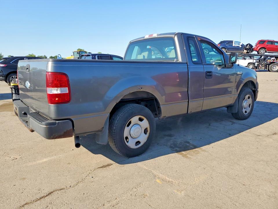 55582996 :رقم المزاد ، 1FTRF12247NA44171 vin ، 2007 Ford F150 مزاد بيع