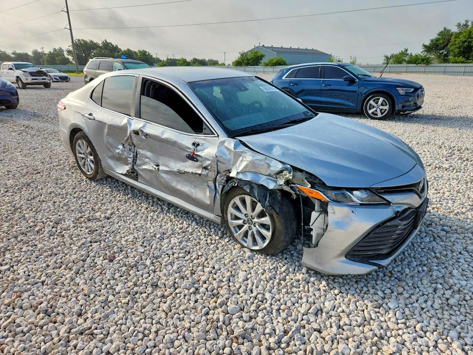 Продаж на аукціоні авто 2018 Toyota Camry, vin: 4T1B11HK7JU500941, номер лоту: 58378016