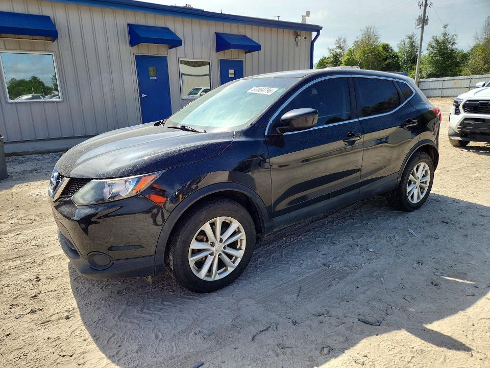 57504796 :رقم المزاد ، JN1BJ1CR5HW132690 vin ، 2017 Nissan Rogue Sport مزاد بيع