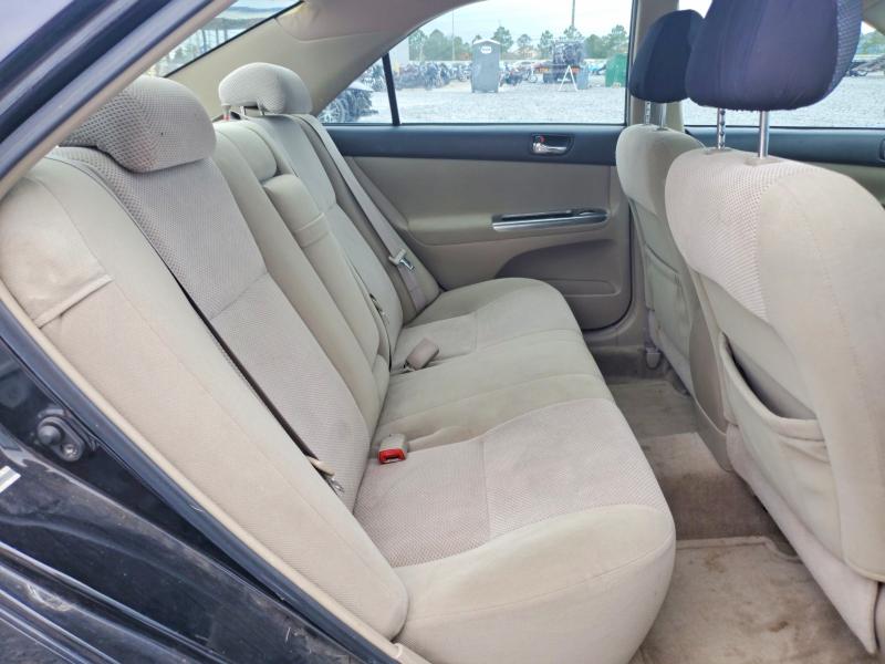55861616 :رقم المزاد ، 4T1BE32KX4U289425 vin ، 2004 Toyota Camry مزاد بيع