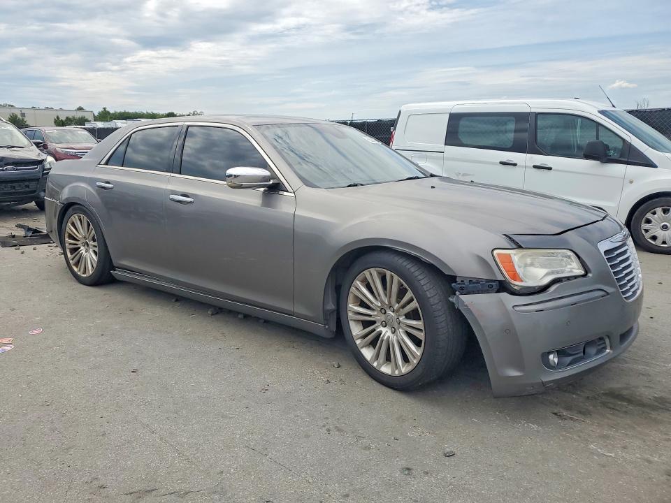 2011 Chrysler 300 მანქანა იყიდება აუქციონზე, vin: 2C3CA5CG3BH585675, აუქციონის ნომერი: 55305756