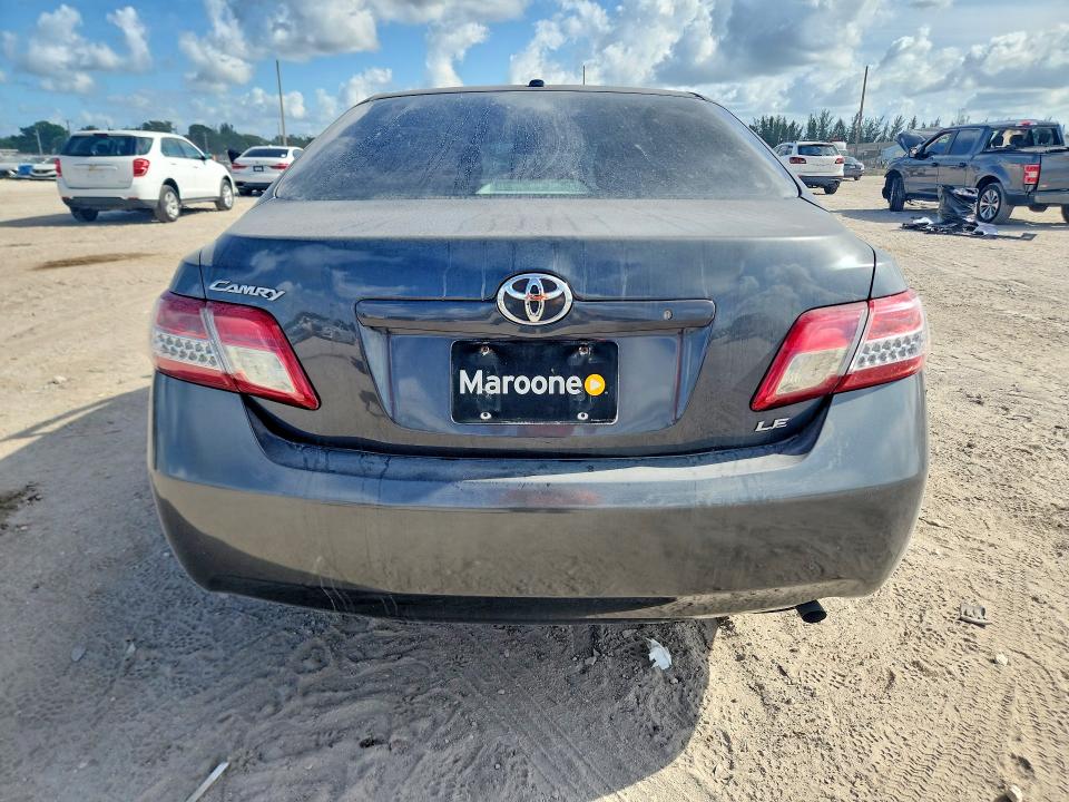 2010 Toyota Camry მანქანა იყიდება აუქციონზე, vin: 4T1BF3EKXAU561573, აუქციონის ნომერი: 56857046