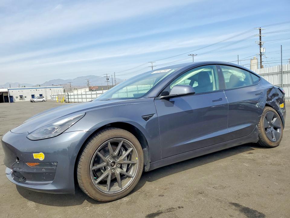 2022 Tesla Model 3 მანქანა იყიდება აუქციონზე, vin: 5YJ3E1EBXNF323012, აუქციონის ნომერი: 56892266