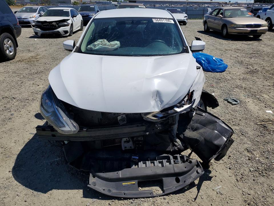 58491166 :رقم المزاد ، 3N1AB7AP4JY311380 vin ، 2018 Nissan Sentra مزاد بيع