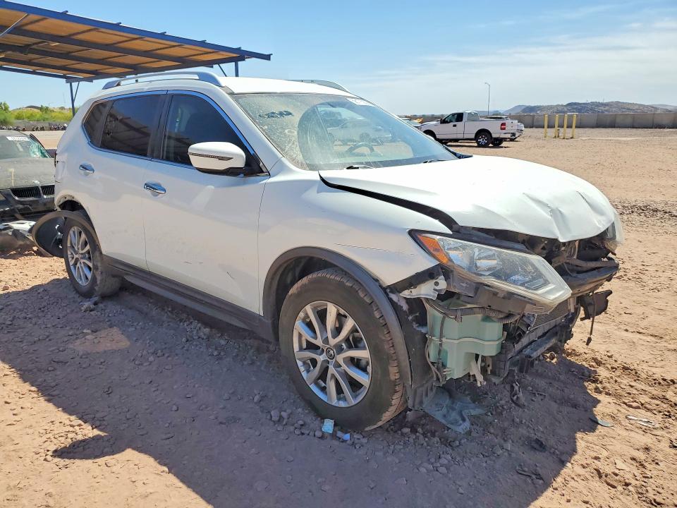 56175936 :رقم المزاد ، KNMAT2MT8HP511373 vin ، 2017 Nissan Rogue مزاد بيع