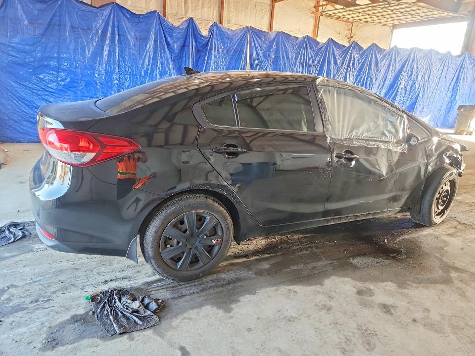 59125636 :رقم المزاد ، 3KPFK4A76HE054655 vin ، 2017 Kia Forte مزاد بيع