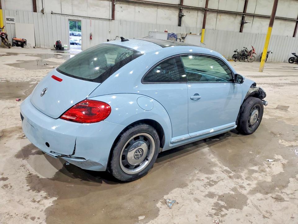 56246936 :رقم المزاد ، 3VWJX7AT5DM610316 vin ، 2013 Volkswagen Beetle مزاد بيع