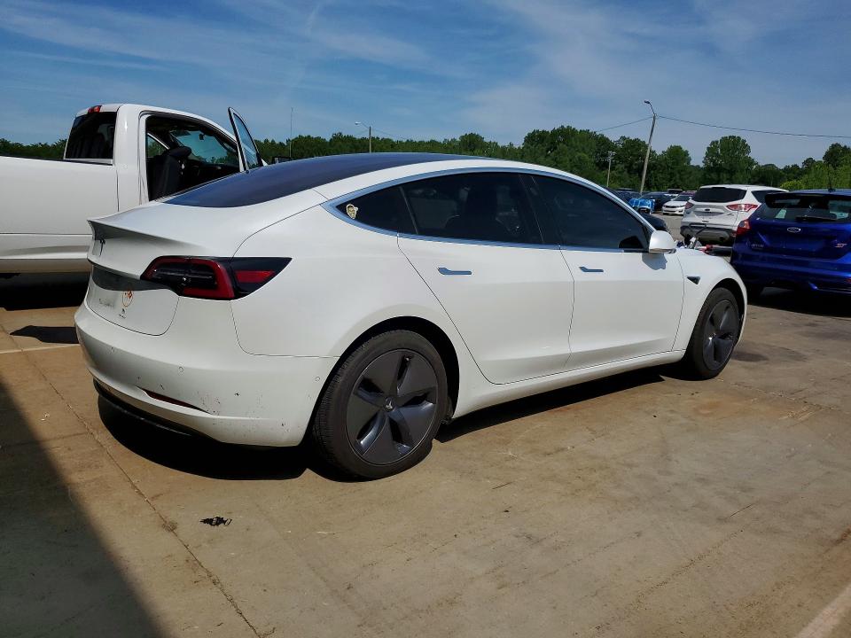2018 Tesla Model 3 მანქანა იყიდება აუქციონზე, vin: 5YJ3E1EA5JF035206, აუქციონის ნომერი: 58542216